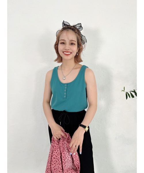 jumelle（ジュメロ）の「ランダムリブ前後２ｗａｙタンク（タンクトップ・レディース・グリーン/サーモンピンク・FREE）」の17枚目の写真