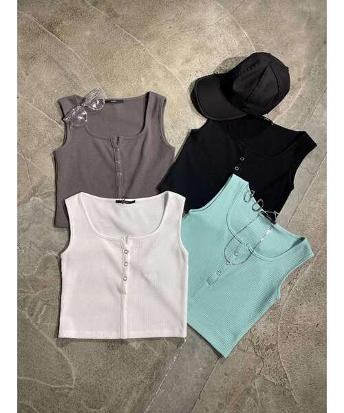 EMODA（エモダ）の「フロントボタンフィットタンクトップ（タンクトップ・レディース・ホワイト/グレー/ブラック/ブルー・FREE）」の15枚目の写真