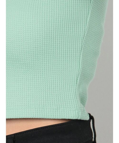 EMODA（エモダ）の「フロントボタンフィットタンクトップ（タンクトップ・レディース・ホワイト/グレー/ブラック/ブルー・FREE）」の10枚目の写真