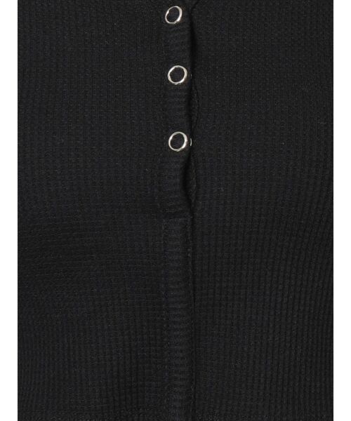 EMODA（エモダ）の「フロントボタンフィットタンクトップ（タンクトップ・レディース・ホワイト/グレー/ブラック/ブルー・FREE）」の7枚目の写真