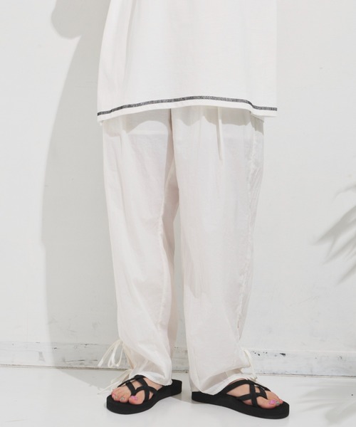 MERLOT（メルロー）の「サイドリボンナイロンパンツ（その他パンツ・レディース・ホワイト/ブラック/ピンク・FREE）」の8枚目の写真