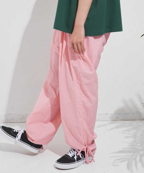 MERLOT（メルロー）の「サイドリボンナイロンパンツ（その他パンツ・レディース・ホワイト/ブラック/ピンク・FREE）」の11枚目の写真