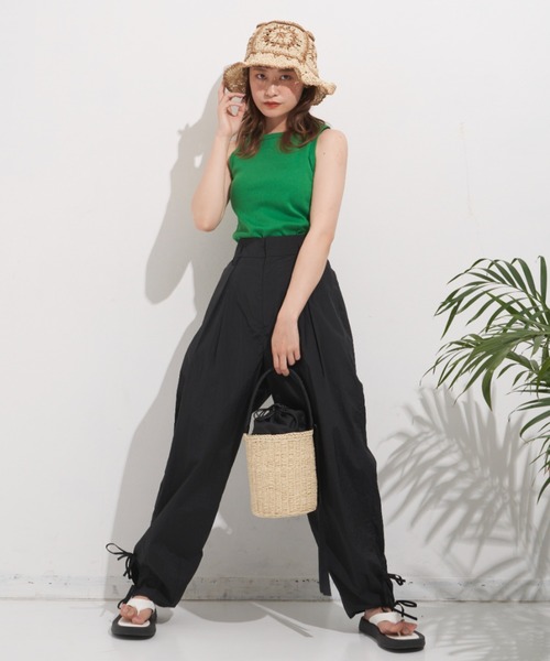 MERLOT（メルロー）の「サイドリボンナイロンパンツ（その他パンツ・レディース・ホワイト/ブラック/ピンク・FREE）」の6枚目の写真