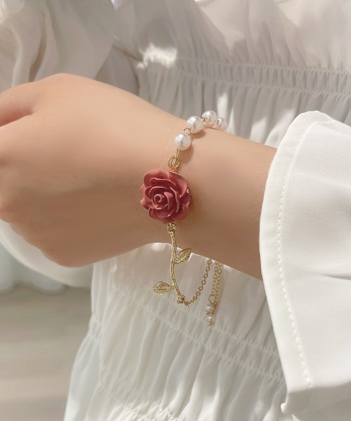 apres jour（アプレジュール）の「【apres jour×ARIAZ】ローズブレスレット（ブレスレット・レディース・ホワイト/レッド・FREE）」の2枚目の写真