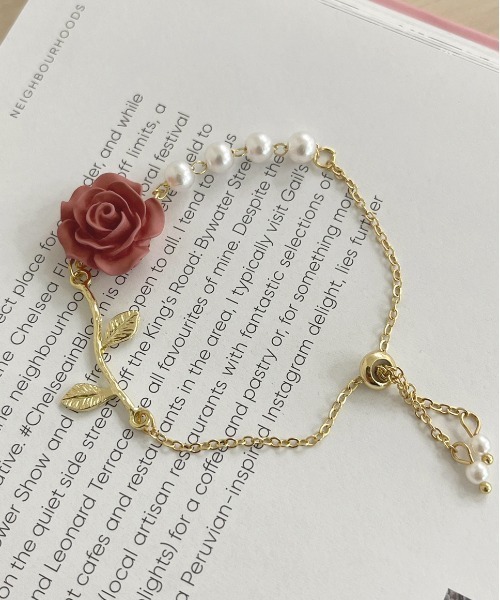 apres jour（アプレジュール）の「【apres jour×ARIAZ】ローズブレスレット（ブレスレット・レディース・ホワイト/レッド・FREE）」の5枚目の写真