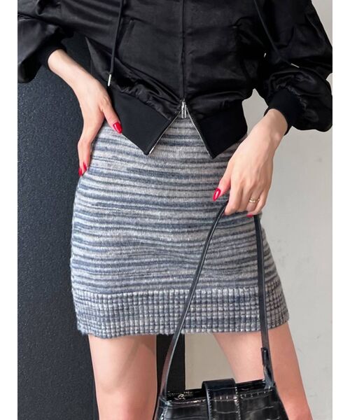 EMODA（エモダ）の「カラーストライプニットスカート（スカート・レディース・ブラック/レッド/ブルー・FREE）」の2枚目の写真