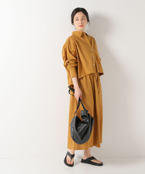IENA(イエナ)の「【ROBERTO COLLINA/ロベルトコリーナ】ポプリンクロップドシャツ(シャツ/ブラウス・レディース・ブラウン/イエロー・FREE)」の4枚目の写真