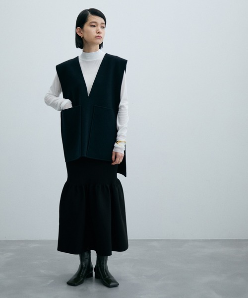 ADAM ET ROPE'（アダムエロペ）の「【サステナブル】ホールガーメントリブフレアスカート（スカート・レディース・ブラック/ライトグリーン/キナリ・38/36）」の5枚目の写真