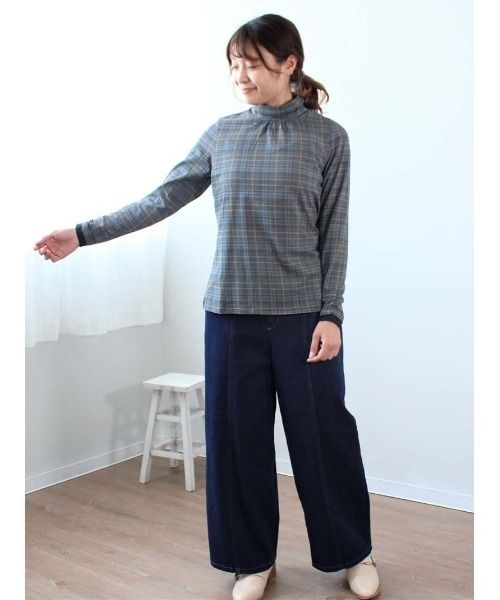MB mint breeze(エムビーミントブリーズ)の「【M~5L 大きいサイズ】発熱・抗菌 タートルネック カットソー 柄(Tシャツ/カットソー・レディース・チャコールグレー/クリーム/ネイビー/グレー/ライトグレー/ベージュ・3L/LL/L/5L/4L/M)」の9枚目の写真