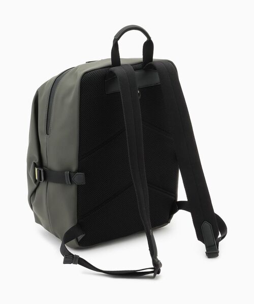 Calvin Klein(カルバン・クライン)の「ラバークリップサイド バックパック(バックパック/リュック・メンズ・オリーブ/ブラック・FREE)」の6枚目の写真