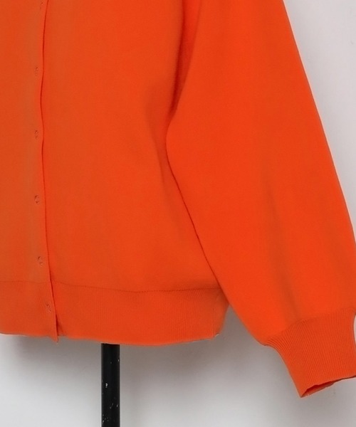 スナップボタンダンボールカーディガン