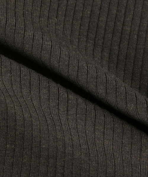 ADAM ET ROPE'（アダムエロペ）の「【WEB・一部実店舗限定】WOOL混リブタートル（ニット/セーター・レディース・チャコールグレー/ライトグレー/ベージュ/グリーン/ベージュ系その他・FREE）」の19枚目の写真
