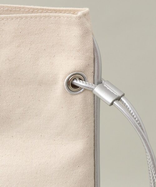 CONVERSE TOKYO（コンバーストウキョウ）の「キャンバスギャザートート（トートバッグ・レディース・ブラック/ベージュ/シルバー・FREE）」の13枚目の写真