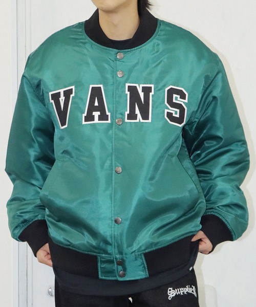 VANS(バンズ)の「VANS/ヴァンズ M Padded Award JKT ビックシルエットスタジャン ロゴワッペン(スタジャン・メンズ・グリーン/ブラック/ネイビー・L/M/XL)」の17枚目の写真