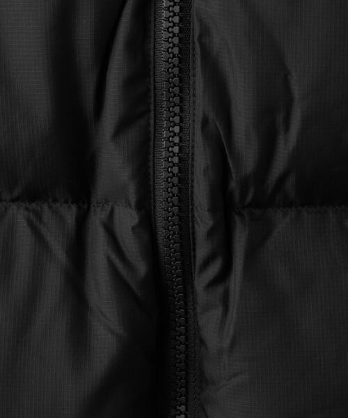 THE NORTH FACE（ザノースフェイス）の「＜THE NORTH FACE＞ヌプシベスト ダウンベスト（ダウンベスト・メンズ・ブラック/ライトグレー・L/M/XL）」の4枚目の写真