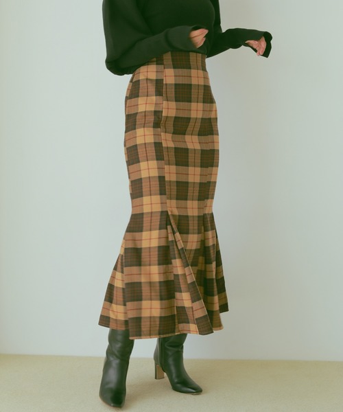 N WITH.(エヌウィズ)の「チェックマーメイドフレアスカート(スカート・レディース・ベージュ/ブラック・FREE)」の1枚目の写真