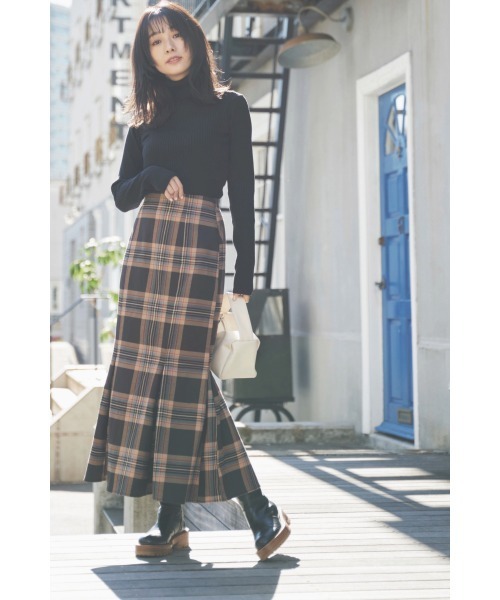 N WITH.(エヌウィズ)の「チェックマーメイドフレアスカート(スカート・レディース・ベージュ/ブラック・FREE)」の3枚目の写真