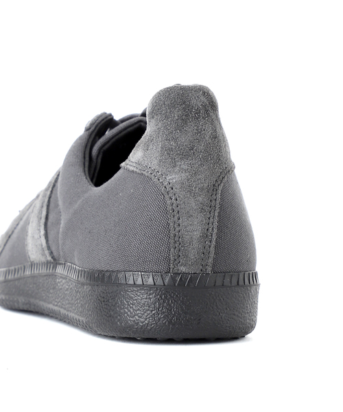 REPRODUCTION OF FOUND(リプロダクションオブファウンド)の「REPRODUCTION OF FOUND 別注 GERMANMILITARY ジャーマントレーナー(スニーカー・メンズ・チャコールグレー・41/42/43/40/44)」の18枚目の写真