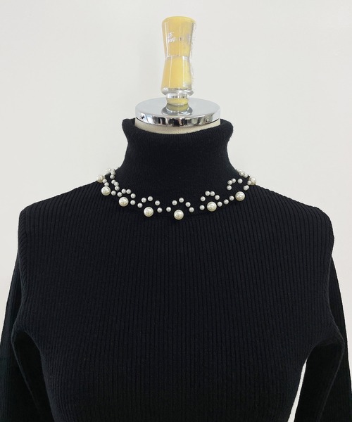 ANDGEEBEE（アンジービー）の「パール付きタートルニット（ニット/セーター・レディース・ブラック/ホワイト・MEDIUM）」の22枚目の写真