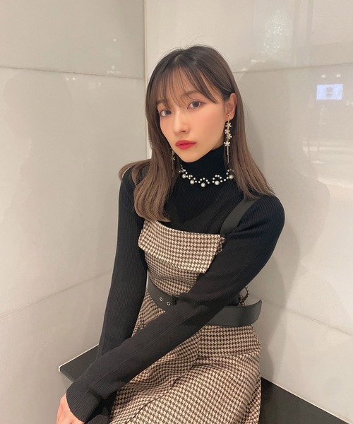 ANDGEEBEE（アンジービー）の「パール付きタートルニット（ニット/セーター・レディース・ブラック/ホワイト・MEDIUM）」の16枚目の写真