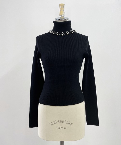 ANDGEEBEE（アンジービー）の「パール付きタートルニット（ニット/セーター・レディース・ブラック/ホワイト・MEDIUM）」の12枚目の写真