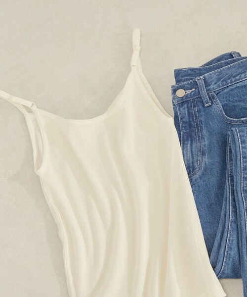 SHIPS（シップス）の「オーガニック コットン キャミソール（キャミソール・レディース・オフホワイト/ライトブルー/ダークグレー/ベージュ・ONE SIZE）」の2枚目の写真