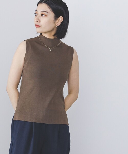 BEAMS HEART(ビームスハート)の「BEAMS HEART / ノースリーブ ハイネック プルオーバー(Tシャツ/カットソー・レディース・ブラック/ライトオリーブ/モカ/グレー系その他/パープル系その他3/ダークグリーン・FREE)」の4枚目の写真
