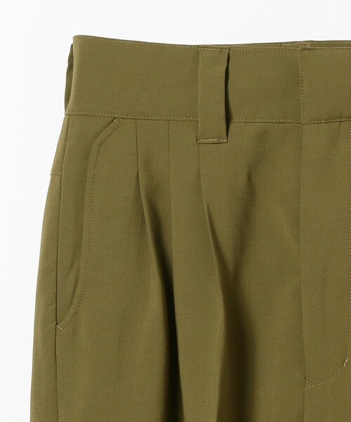 Ray BEAMS(レイビームス)の「FARAH × Ray BEAMS / 別注 3tuck Wide Pants(その他パンツ・レディース・オフホワイト/カーキ・26inch/28inch)」の8枚目の写真