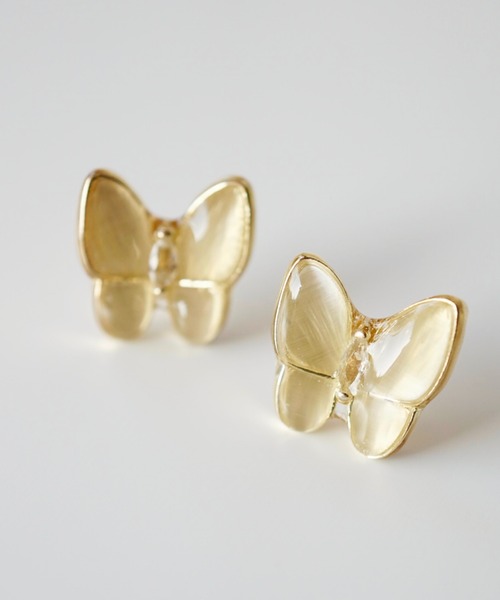 CERCA(チェルカ)の「jolie minette/キャッツアイストーンの蝶々ピアス(ピアス(両耳用)・レディース・シルバー/イエロー・FREE)」の1枚目の写真