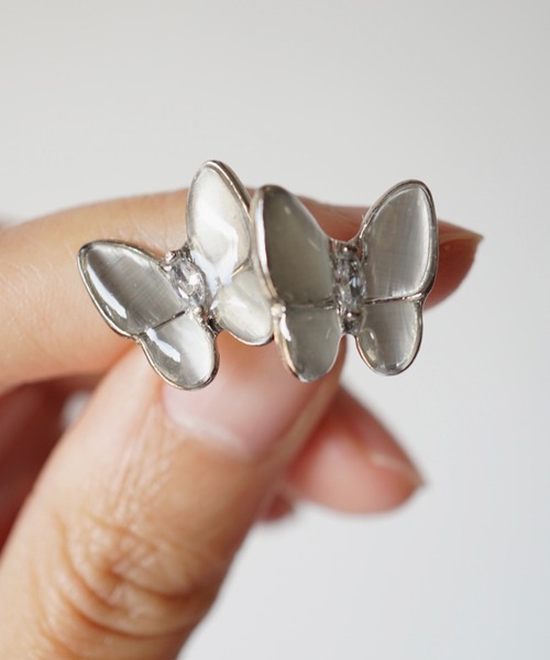 CERCA(チェルカ)の「jolie minette/キャッツアイストーンの蝶々ピアス(ピアス(両耳用)・レディース・シルバー/イエロー・FREE)」の16枚目の写真