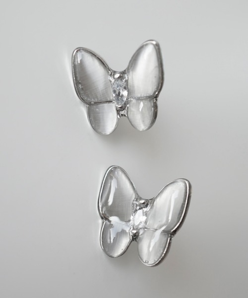 CERCA(チェルカ)の「jolie minette/キャッツアイストーンの蝶々ピアス(ピアス(両耳用)・レディース・シルバー/イエロー・FREE)」の14枚目の写真