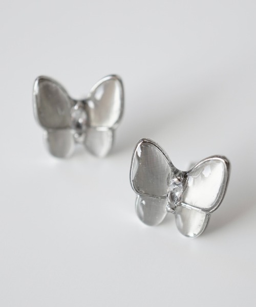 CERCA(チェルカ)の「jolie minette/キャッツアイストーンの蝶々ピアス(ピアス(両耳用)・レディース・シルバー/イエロー・FREE)」の10枚目の写真
