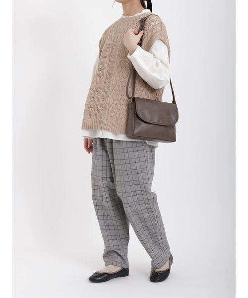 Samansa Mos2（サマンサ モスモス）の「フラップショルダーバッグ（ハンドバッグ・レディース・オフホワイト/ベージュ/ブラウン・ﾌﾘ-）」の5枚目の写真