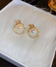 デザイン華やかなピアス
