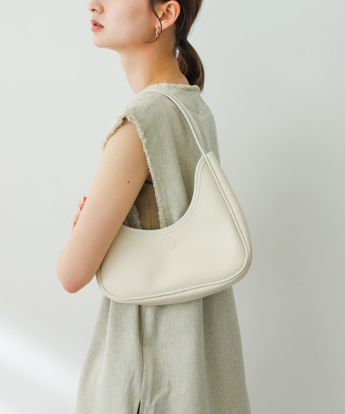 SENSE OF PLACE by URBAN RESEARCH(センスオブプレイスバイアーバンリサーチ)の「ラウンドハンドバッグ(ハンドバッグ・レディース・ブラック/ブルー/アイボリー・ONE)」の2枚目の写真