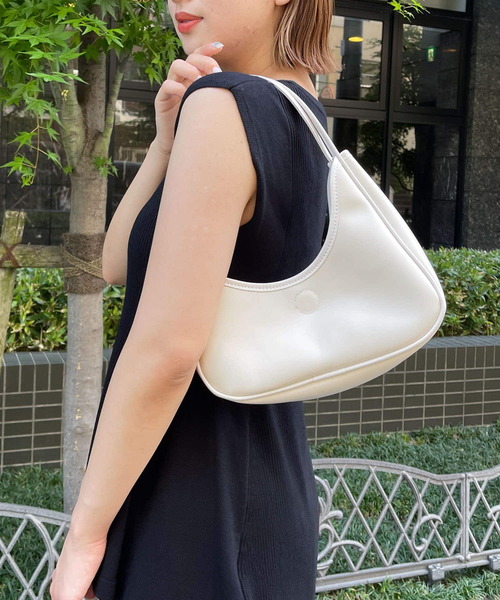 SENSE OF PLACE by URBAN RESEARCH(センスオブプレイスバイアーバンリサーチ)の「ラウンドハンドバッグ(ハンドバッグ・レディース・ブラック/ブルー/アイボリー・ONE)」の7枚目の写真