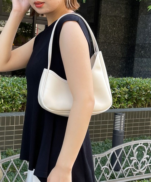 SENSE OF PLACE by URBAN RESEARCH(センスオブプレイスバイアーバンリサーチ)の「ラウンドハンドバッグ(ハンドバッグ・レディース・ブラック/ブルー/アイボリー・ONE)」の8枚目の写真