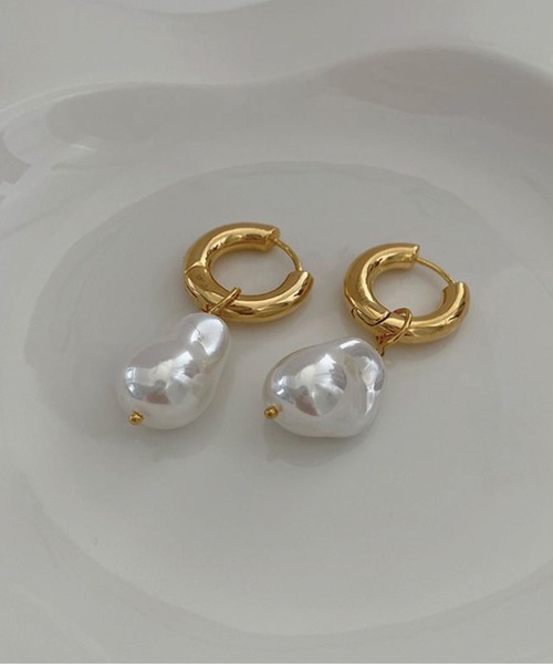 meJane（ミージェーン）の「2WAYパールフープピアス（ピアス（両耳用）・レディース・ゴールド系・FREE）」の5枚目の写真