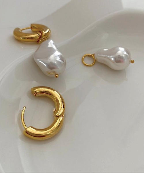 meJane（ミージェーン）の「2WAYパールフープピアス（ピアス（両耳用）・レディース・ゴールド系・FREE）」の6枚目の写真
