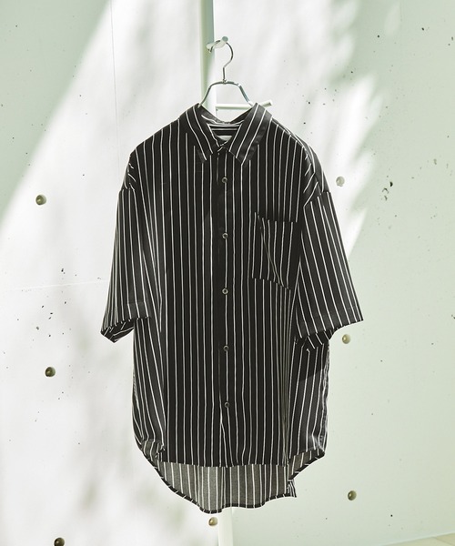 EMMA CLOTHES(エマクローズ)の「ドレープルーズオーバーストライプレギュラーカラー半袖シャツ EMMA CLOTHES 2023SS(シャツ/ブラウス・メンズ・グリーン/マスタード/ブラック/ピンク系/ホワイト・L/M)」の15枚目の写真