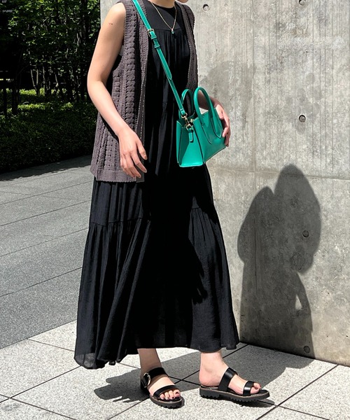 un dix cors(アンディコール)の「PRECIEUX JOUET(プレシュウジュエ)フラットベルトサンダル(サンダル・レディース・ホワイト/ブラック/キャメル・36/37/38)」の20枚目の写真