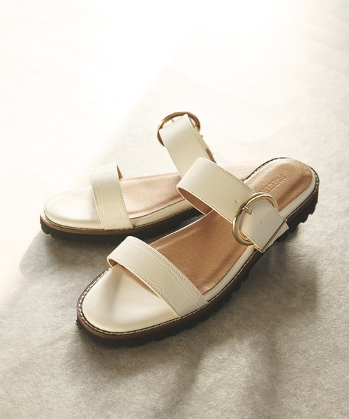 un dix cors(アンディコール)の「PRECIEUX JOUET(プレシュウジュエ)フラットベルトサンダル(サンダル・レディース・ホワイト/ブラック/キャメル・36/37/38)」の4枚目の写真