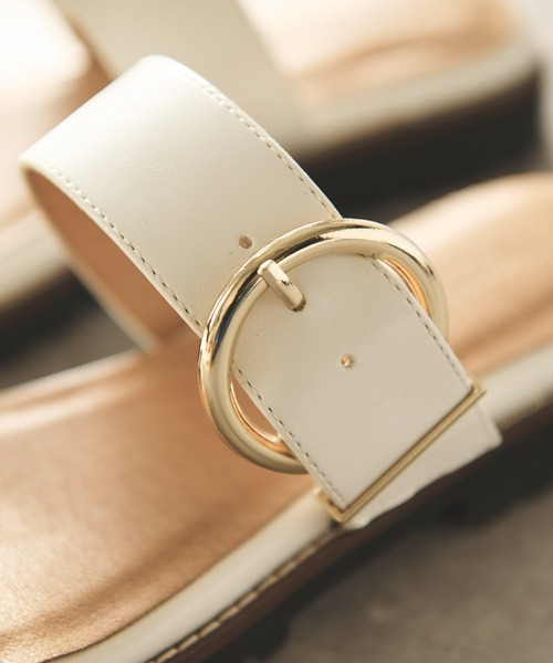 un dix cors(アンディコール)の「PRECIEUX JOUET(プレシュウジュエ)フラットベルトサンダル(サンダル・レディース・ホワイト/ブラック/キャメル・36/37/38)」の8枚目の写真