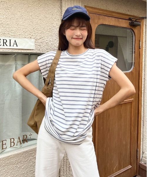 ad thie(アドティエ)の「ボーダーTシャツ フレンチスリーブ クルーネック(Tシャツ/カットソー・レディース・ピンク/オフホワイト/グレー/モカ/ブルー・LARGE/MEDIUM)」の4枚目の写真