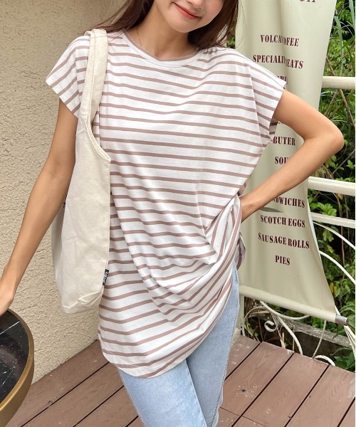 ad thie(アドティエ)の「ボーダーTシャツ フレンチスリーブ クルーネック(Tシャツ/カットソー・レディース・ピンク/オフホワイト/グレー/モカ/ブルー・LARGE/MEDIUM)」の3枚目の写真