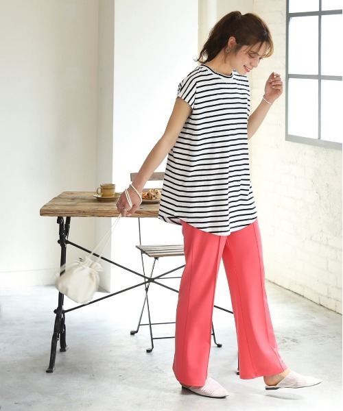ad thie(アドティエ)の「ボーダーTシャツ フレンチスリーブ クルーネック(Tシャツ/カットソー・レディース・ピンク/オフホワイト/グレー/モカ/ブルー・LARGE/MEDIUM)」の7枚目の写真
