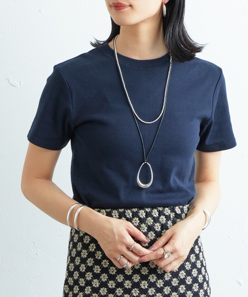 SHENERY（シーナリー）の「シンプルTee（Tシャツ/カットソー・レディース・オフホワイト/ブラウン/ネイビー・1/2）」の3枚目の写真