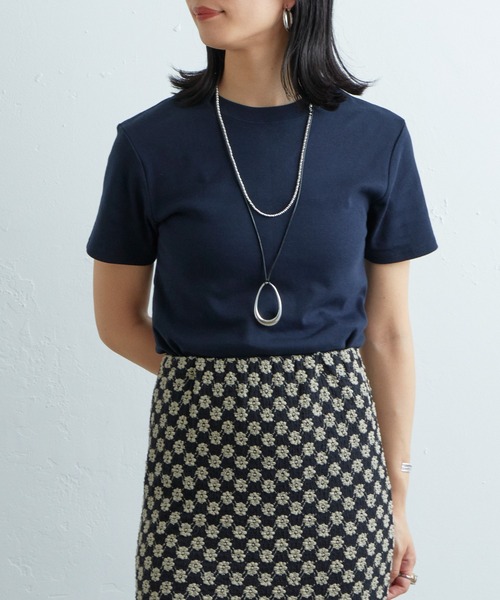 SHENERY（シーナリー）の「シンプルTee（Tシャツ/カットソー・レディース・オフホワイト/ブラウン/ネイビー・1/2）」の10枚目の写真