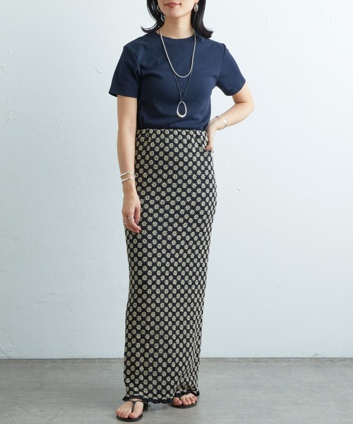 SHENERY（シーナリー）の「シンプルTee（Tシャツ/カットソー・レディース・オフホワイト/ブラウン/ネイビー・1/2）」の18枚目の写真