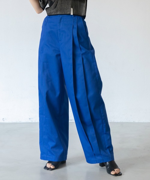 VACANCY（ヴァカンシー）の「バルーンダブルタックパンツ（その他パンツ・レディース・ブルー/アイボリー/ブラック・MEDIUM/LARGE）」の3枚目の写真